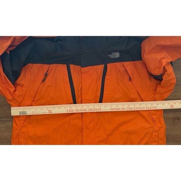 THE NORTH FACE Rainproof Lightweight Sequestrate Jacket | XL - Picture 16 of 16